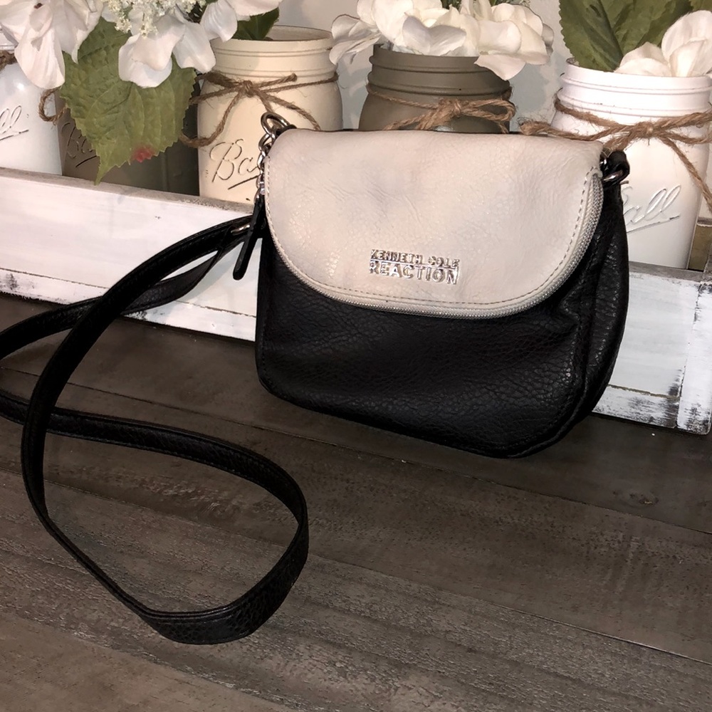 Kenneth Cole Reaction crossbody
